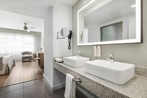 Hotel Riu Plaza Miami Beach
