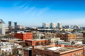 Embassy Suites by Hilton Portland Downtown