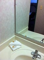 O'Hare Inn & Suites