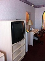 O'Hare Inn & Suites