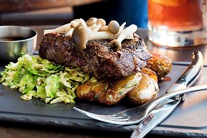 Kimpton George Hotel by IHG