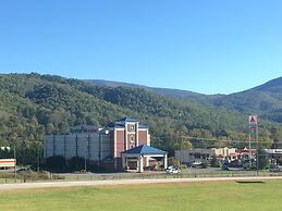 Mountain Inn & Suites