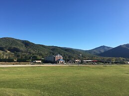 Mountain Inn & Suites