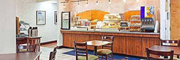 Mountain Inn & Suites