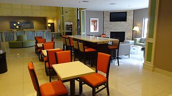 Holiday Inn Express Kansas City-Bonner Springs, an IHG Hotel