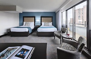 25 Cartier LP / Ottawa Embassy Hotel