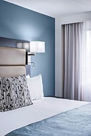 25 Cartier LP / Ottawa Embassy Hotel