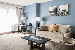 25 Cartier LP / Ottawa Embassy Hotel