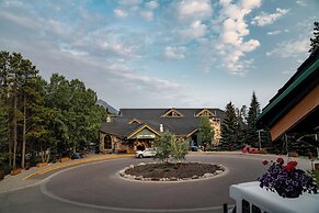 Lake Louise Inn