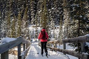 Lake Louise Inn