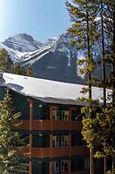 Lake Louise Inn