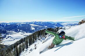 Grand Lodge Crested Butte