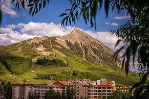 Grand Lodge Crested Butte