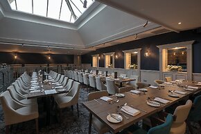 Westmead Hotel