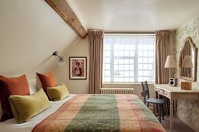 The Falstaff Hotel