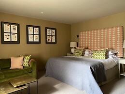 The Falstaff Hotel