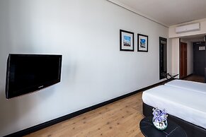 Virgen de los Reyes Hotel