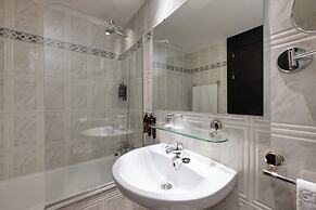 Virgen de los Reyes Hotel