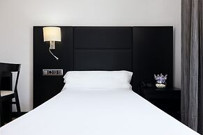 Virgen de los Reyes Hotel