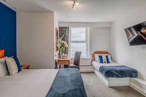 Muthu Westcliff Hotel (Near London Southend Airport)