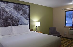 Super 8 by Wyndham Antigo