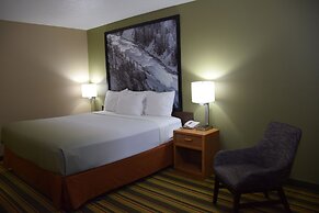 Super 8 by Wyndham Antigo