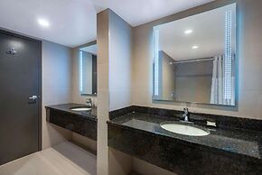 Wyndham Lancaster Resort & Convention Center