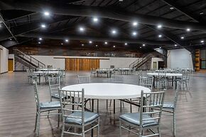 Wyndham Lancaster Resort & Convention Center