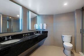 Wyndham Lancaster Resort & Convention Center