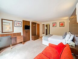 The Bridge House Hotel