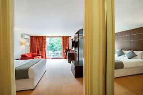 The Bridge House Hotel