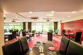 The Bridge House Hotel