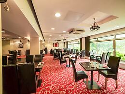 The Bridge House Hotel