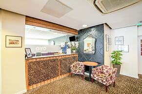 The Bridge House Hotel