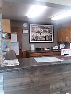 Super 8 by Wyndham Watertown