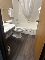Super 8 by Wyndham Watertown