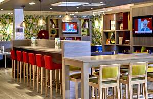 Holiday Inn Northampton West M1, Jct 16 by IHG