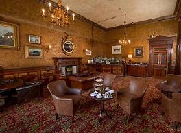 Macdonald Norwood Hall Hotel