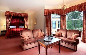 Macdonald Norwood Hall Hotel