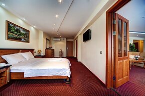 Orbita Hotel Complex