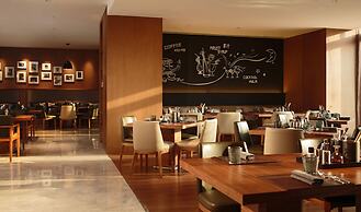 Renaissance Beijing Wangfujing Hotel