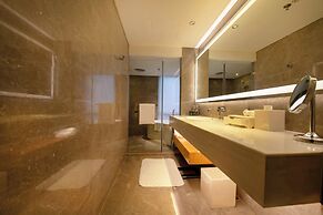 Renaissance Beijing Wangfujing Hotel