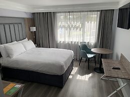 Best Western Premier Heronston Hotel & Spa