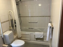 Best Western Premier Heronston Hotel & Spa