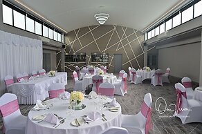 Best Western Premier Heronston Hotel & Spa