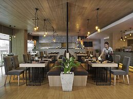 Avani Ratchada Bangkok Hotel