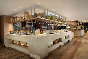 Avani Ratchada Bangkok Hotel