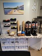 Pointes North Beachfront Hotel