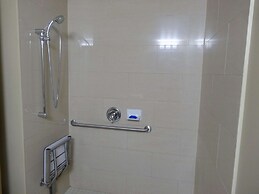 Best Western Plus Bowmanville