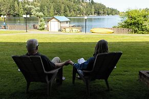 Inn On Long Lake